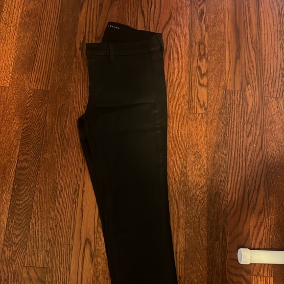 J Brand black Coated Wax jeans size 26 only worn once - Picture 6 of 7